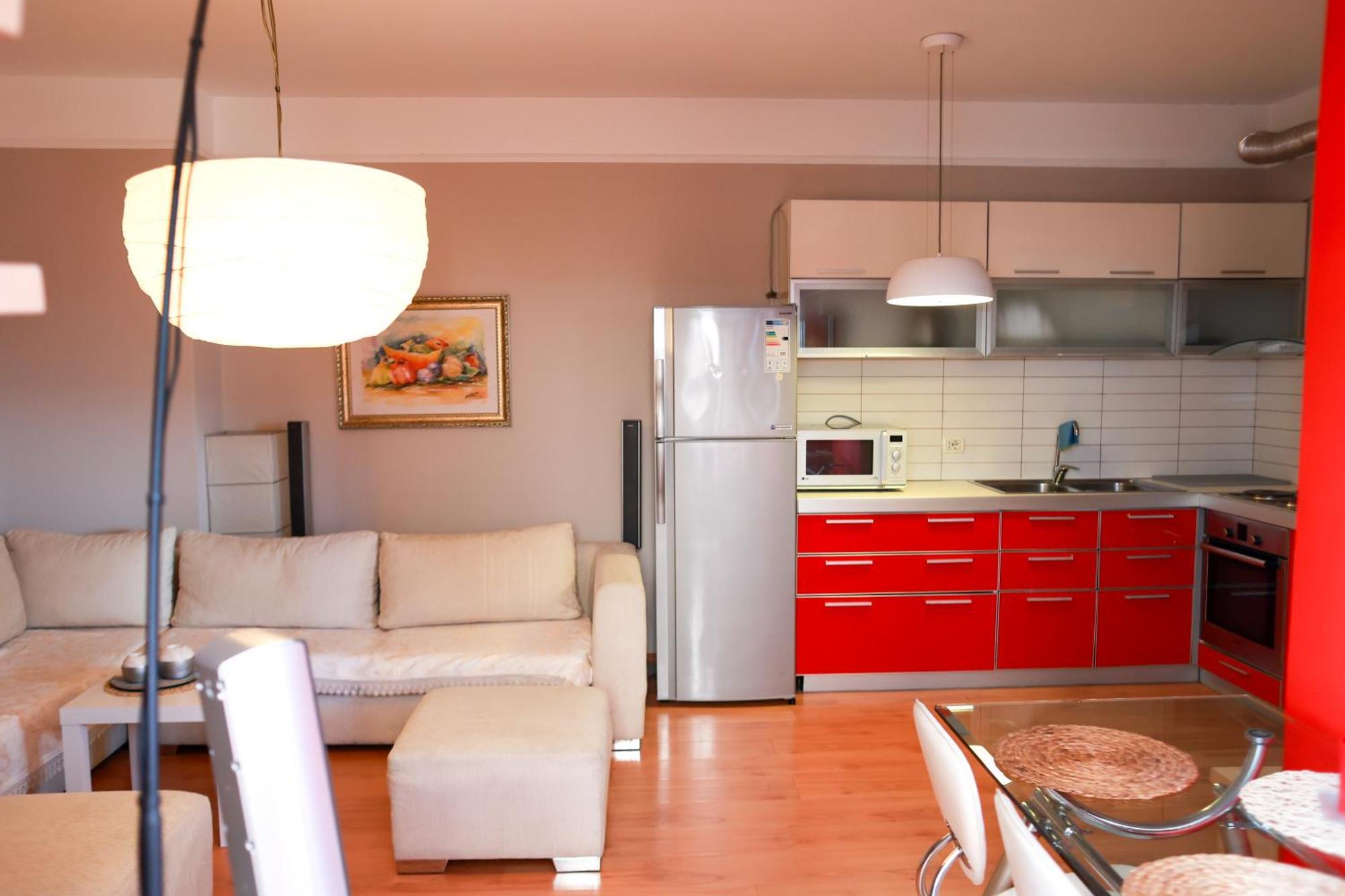 Cherry Apartment Тирана Екстер'єр фото