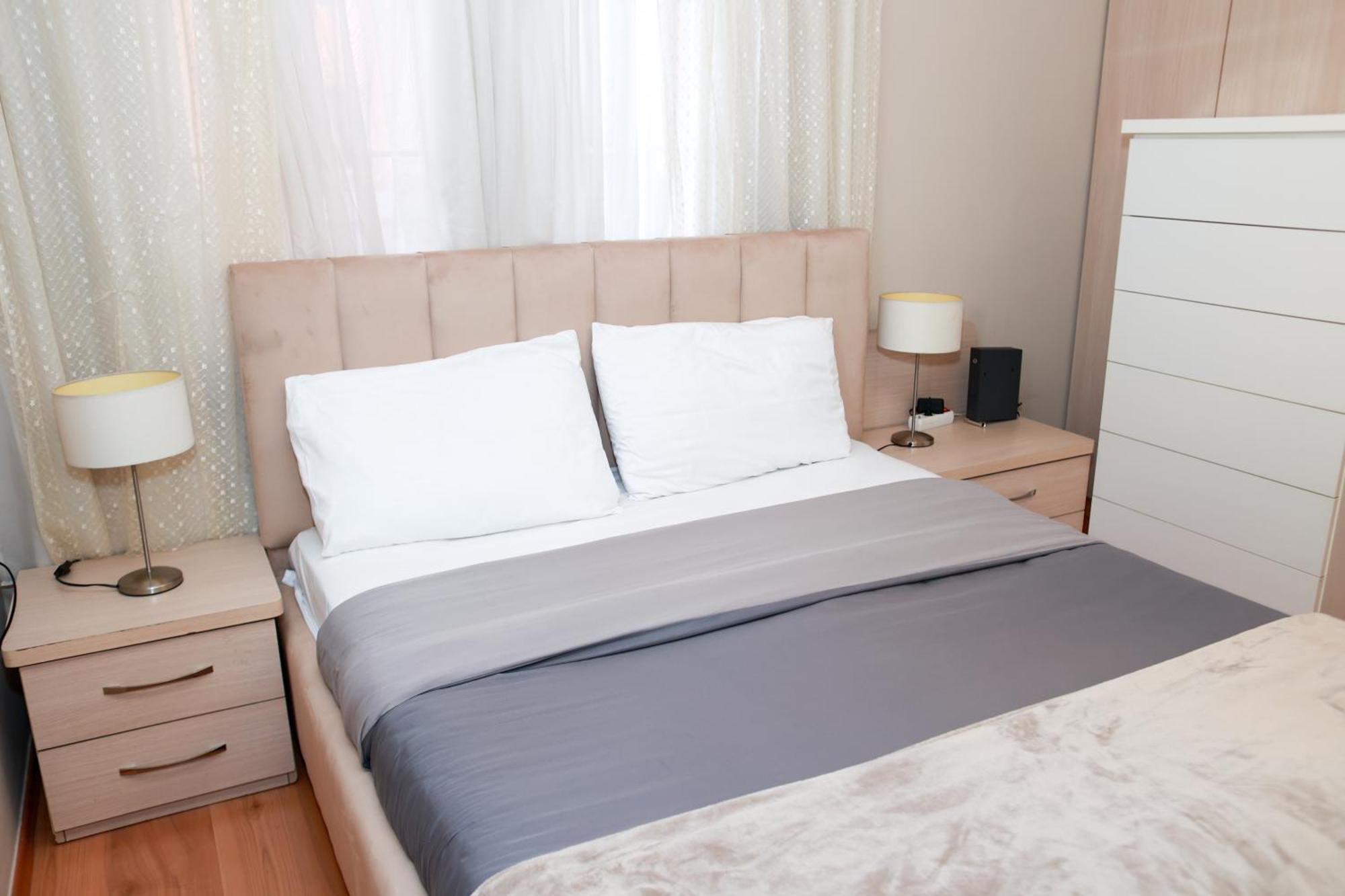 Cherry Apartment Тирана Екстер'єр фото